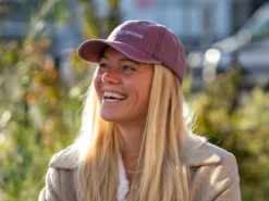 Bestickte Cap – Eigener Text