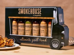 Geschenkbox Grill Truck mit Grillgewürzen & scharfen Soßen – Thoughtfully
