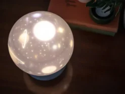 Nachtlampe Mit Projektorfunktion Und Lautsprecher