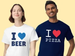 T-Shirt mit Text - I Love