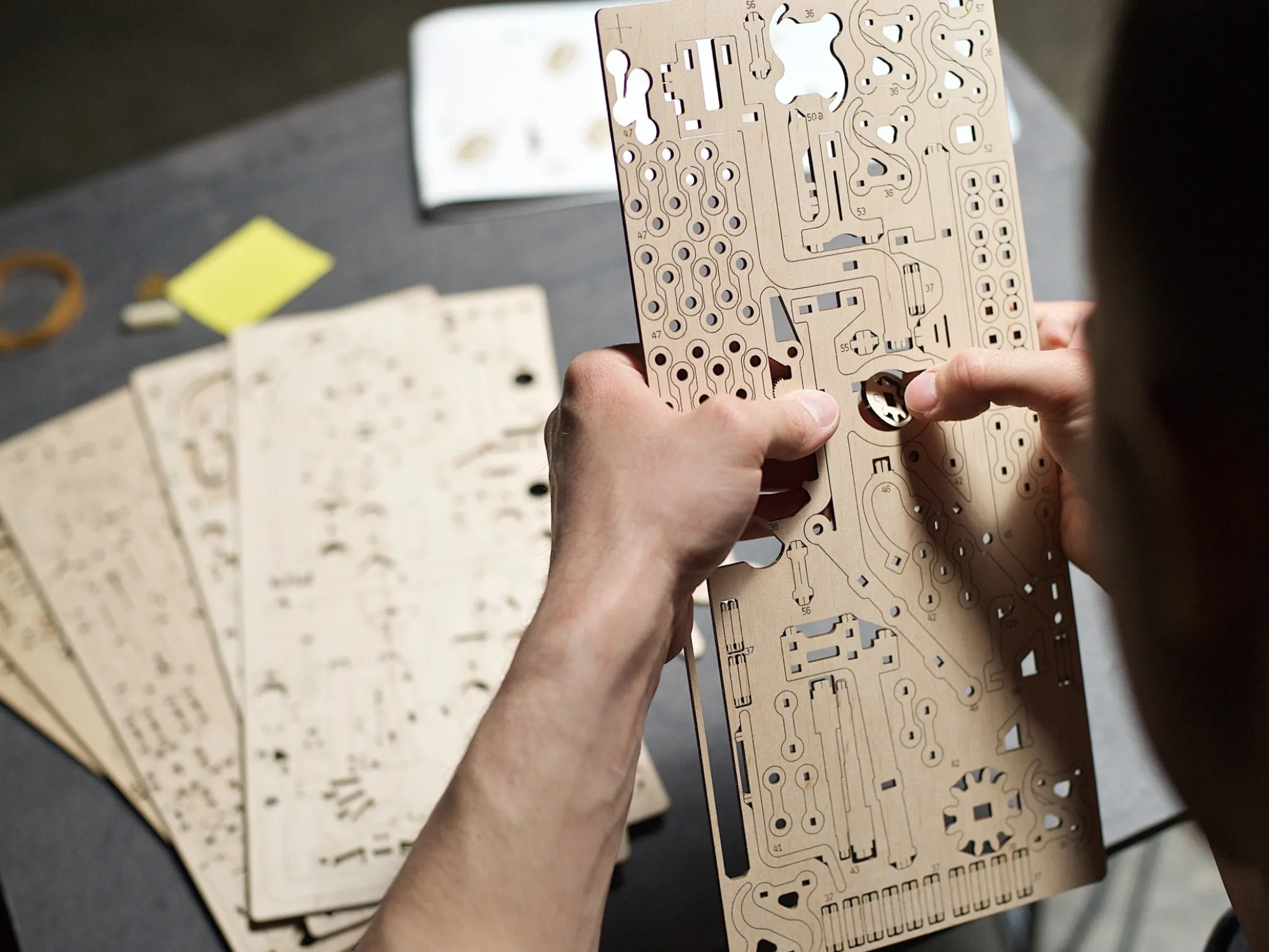 Ugears 3D-Puzzle aus Holz - Murmelbahn