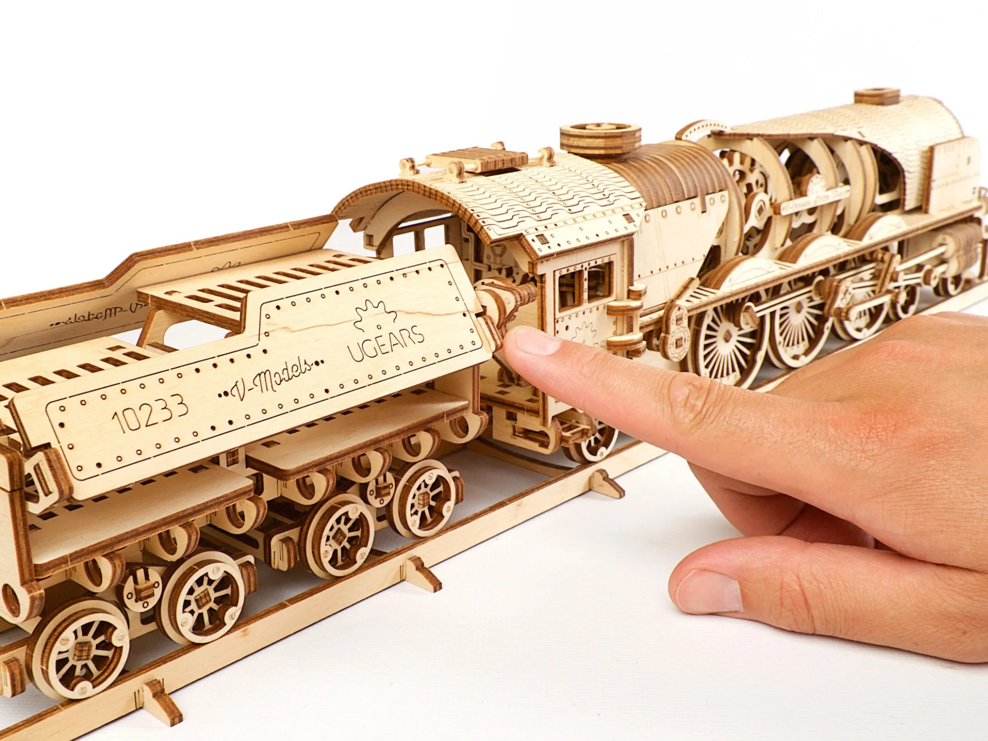 Ugears 3D Puzzle V-Express Steam Train Dampflok