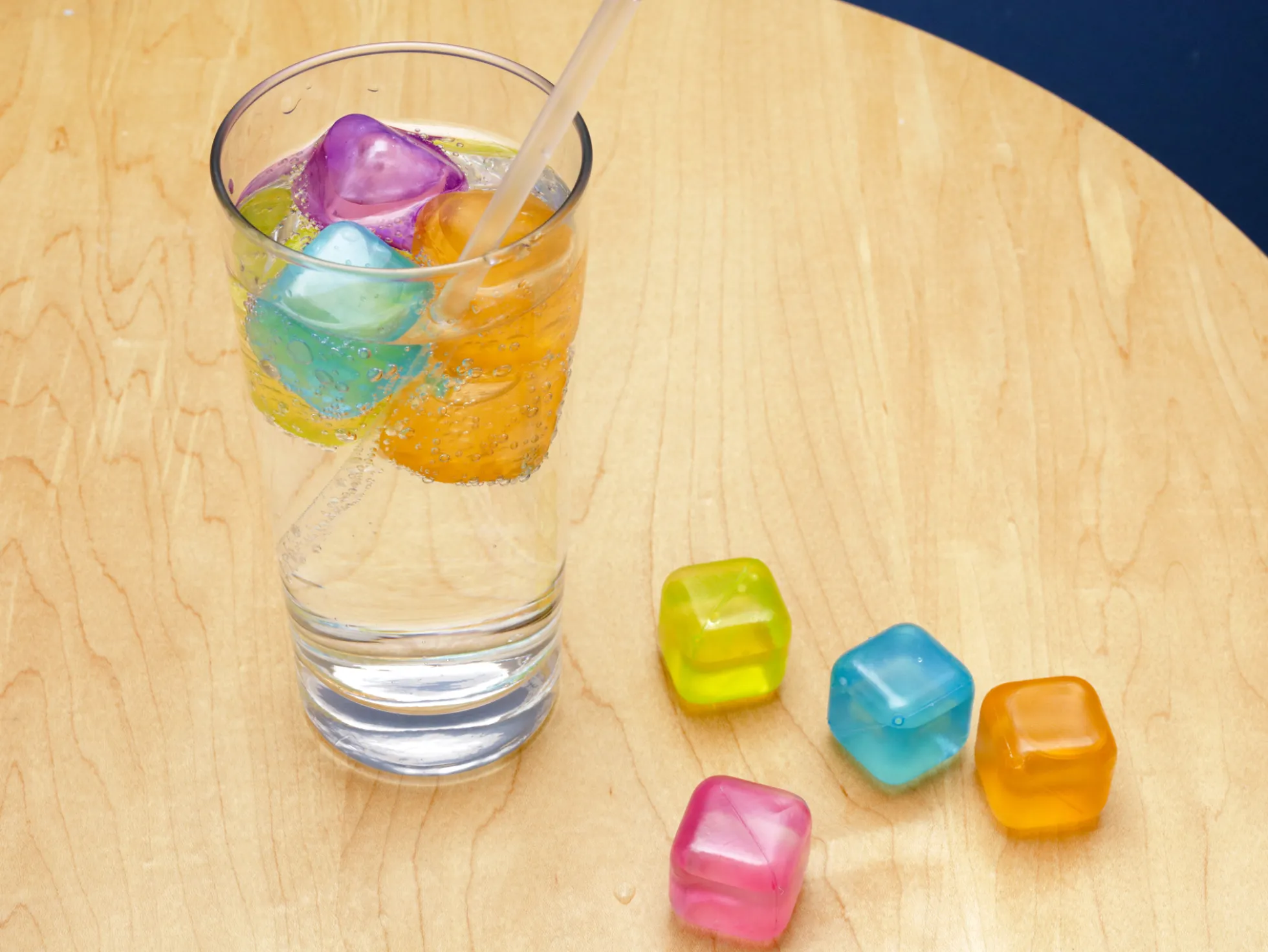 Wiederverwendbare Eiswürfel - bunt